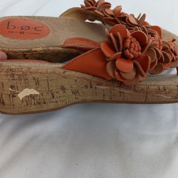 2/$30 b.o.c. Feminine Orange Floral Summer Sandals Sz8 (#14) - Picture 4 of 7
